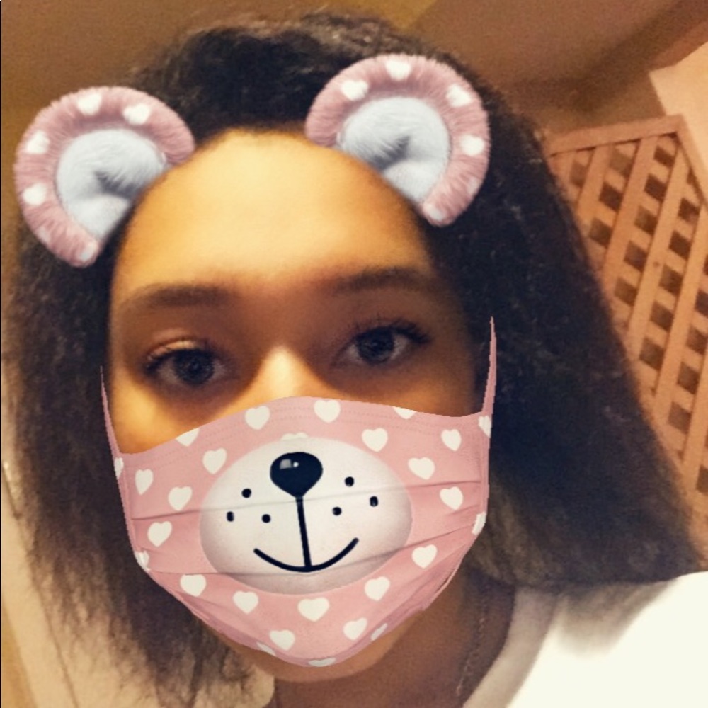 Meet your Posher, Joniqua